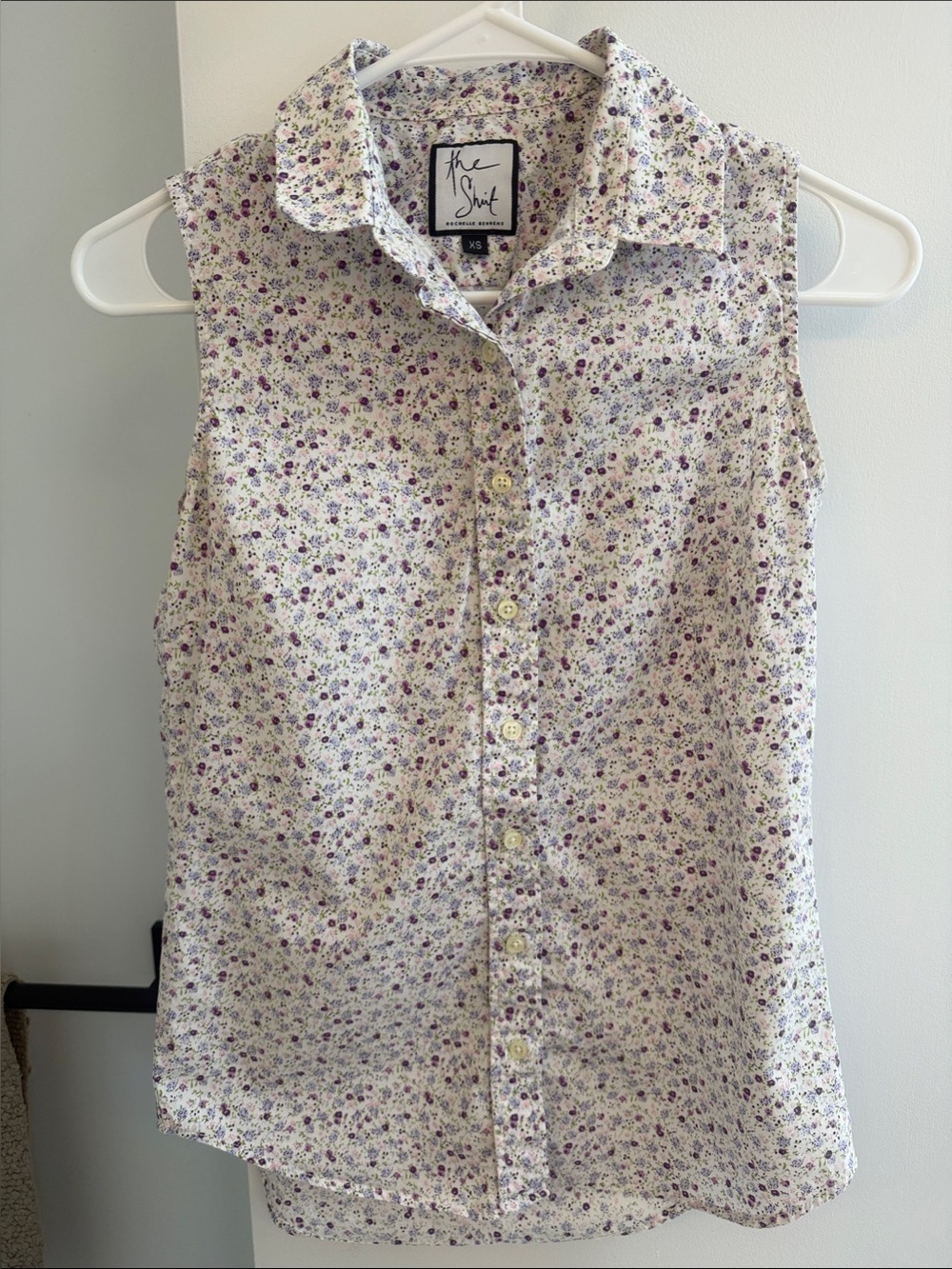 Sleeveless Floral Button-Up Shirt - Lavender & White (XS)-Tuckernuck